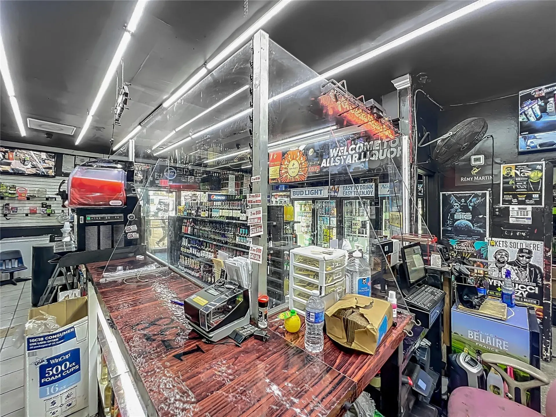 4898 Edgewater Drive Orlando FL 32804