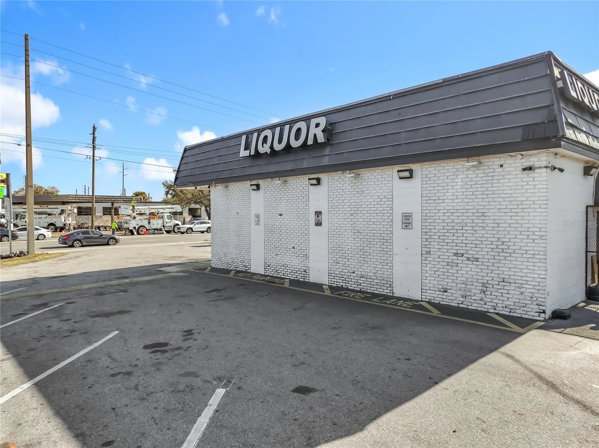 4898 Edgewater Drive Orlando FL 32804