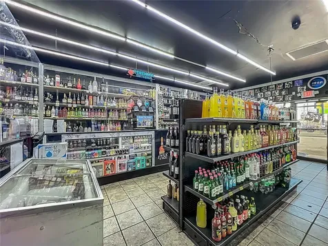 4898 Edgewater Drive Orlando FL 32804