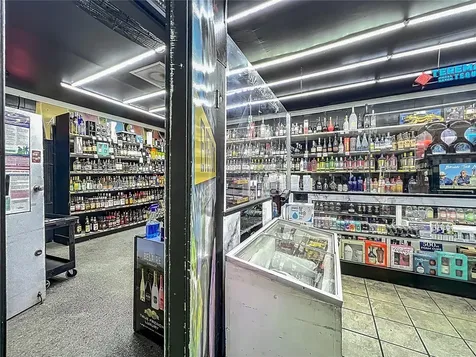 4898 Edgewater Drive Orlando FL 32804