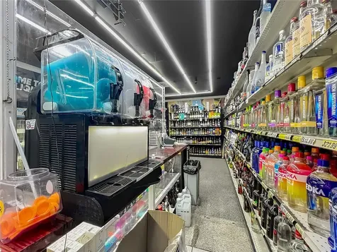 4898 Edgewater Drive Orlando FL 32804