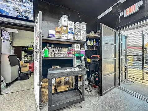 4898 Edgewater Drive Orlando FL 32804