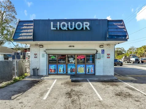 4898 Edgewater Drive Orlando FL 32804