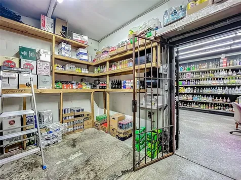 4898 Edgewater Drive Orlando FL 32804