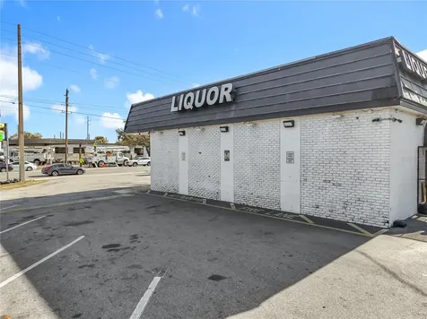 4898 Edgewater Drive Orlando FL 32804