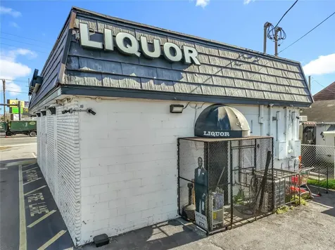 4898 Edgewater Drive Orlando FL 32804