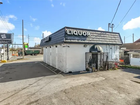 4898 Edgewater Drive Orlando FL 32804