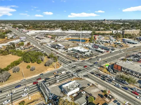 4898 Edgewater Drive Orlando FL 32804