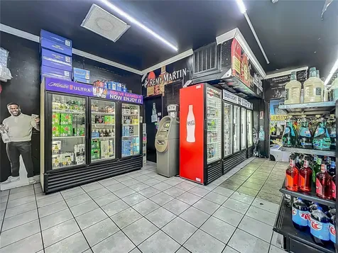 4898 Edgewater Drive Orlando FL 32804