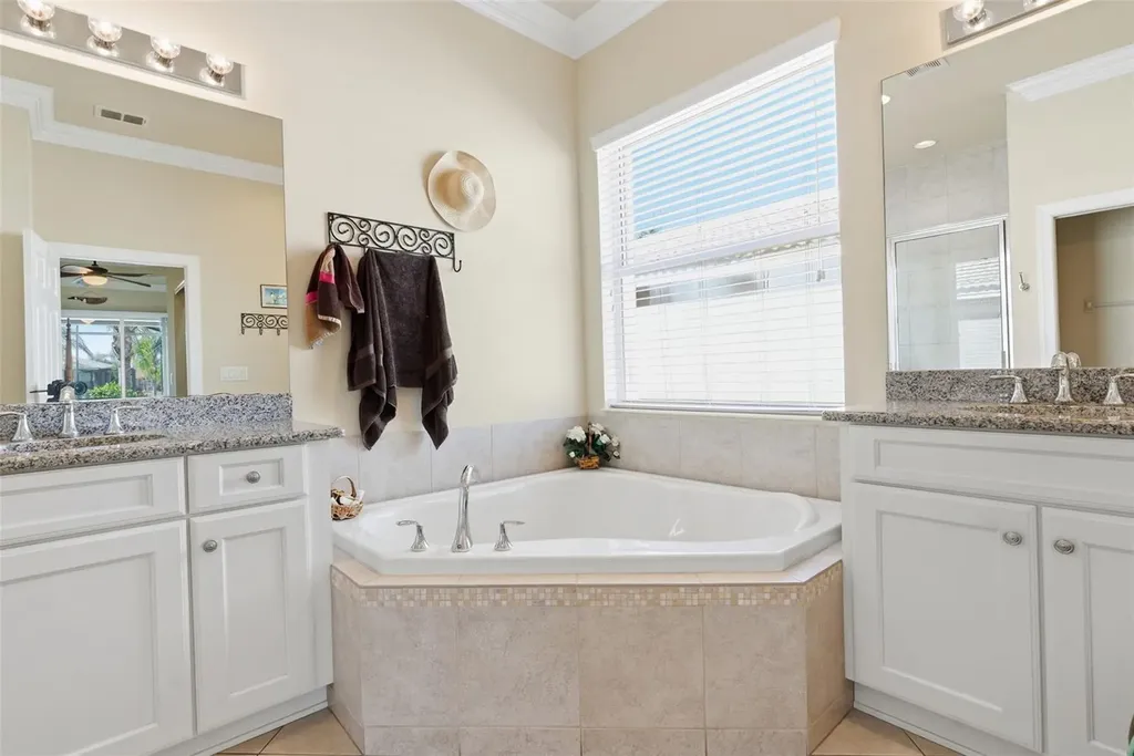 16207 Cape Coral Drive Wimauma FL 33598