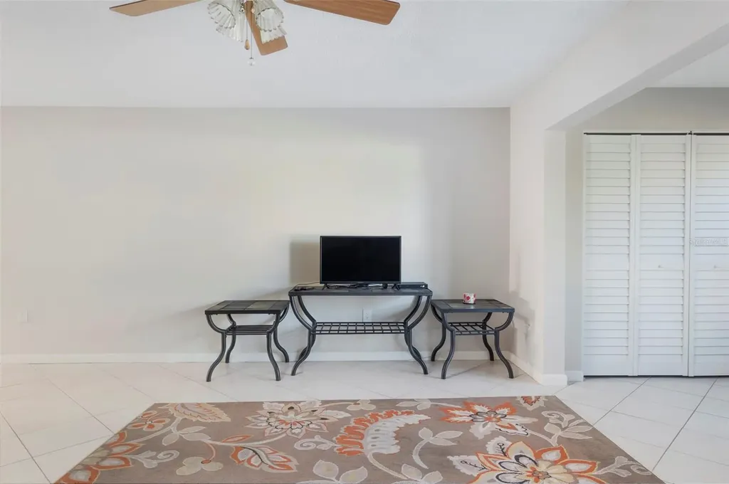 5660 80th Street N St Petersburg FL 33709