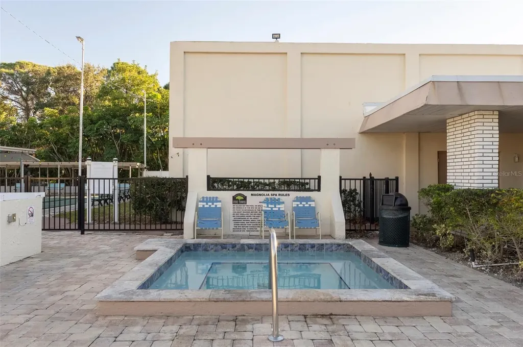 5660 80th Street N St Petersburg FL 33709