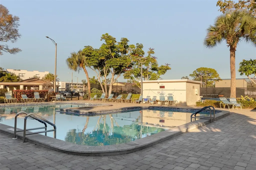 5660 80th Street N St Petersburg FL 33709