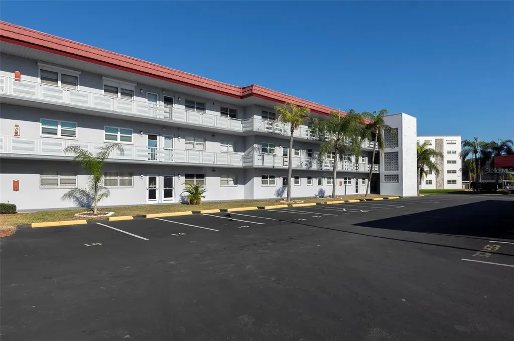 5660 80th Street N St Petersburg FL 33709