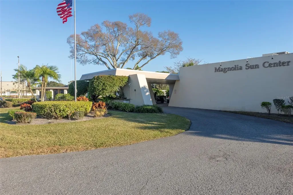 5660 80th Street N St Petersburg FL 33709