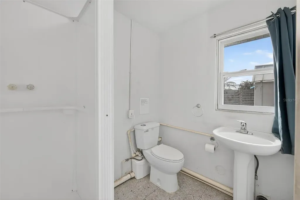 3946 Omega Circle Sarasota FL 34235