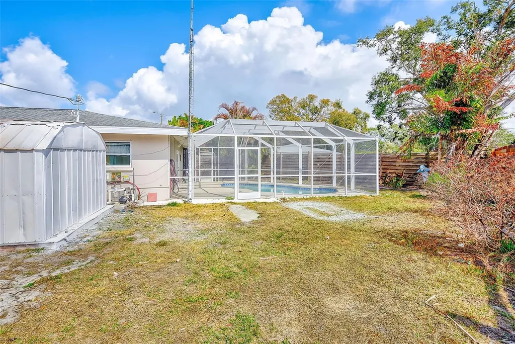 3946 Omega Circle Sarasota FL 34235