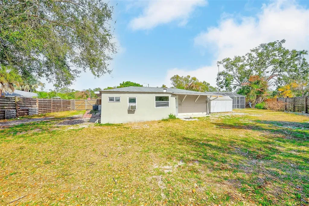 3946 Omega Circle Sarasota FL 34235
