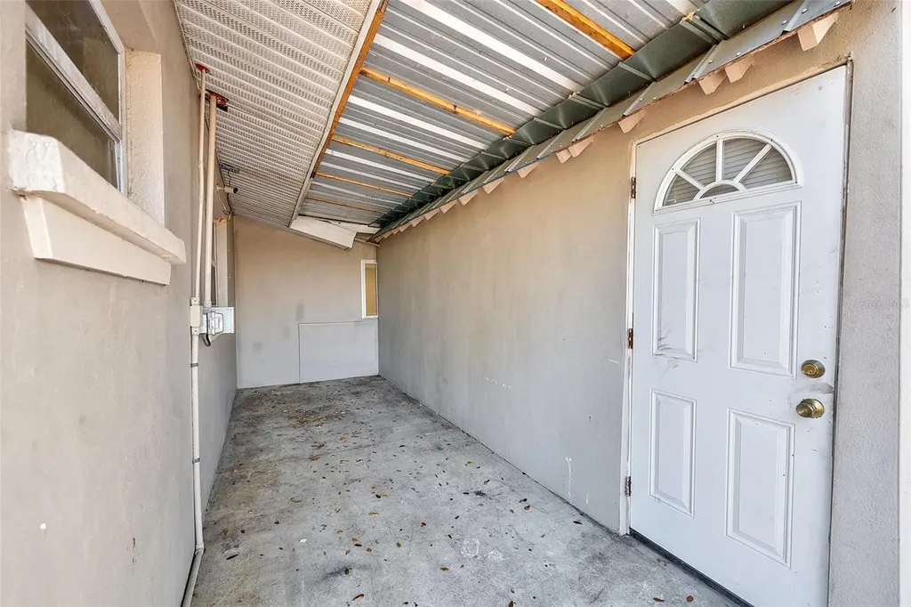 3946 Omega Circle Sarasota FL 34235
