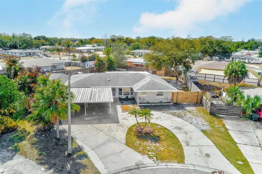 3946 Omega Circle Sarasota FL 34235