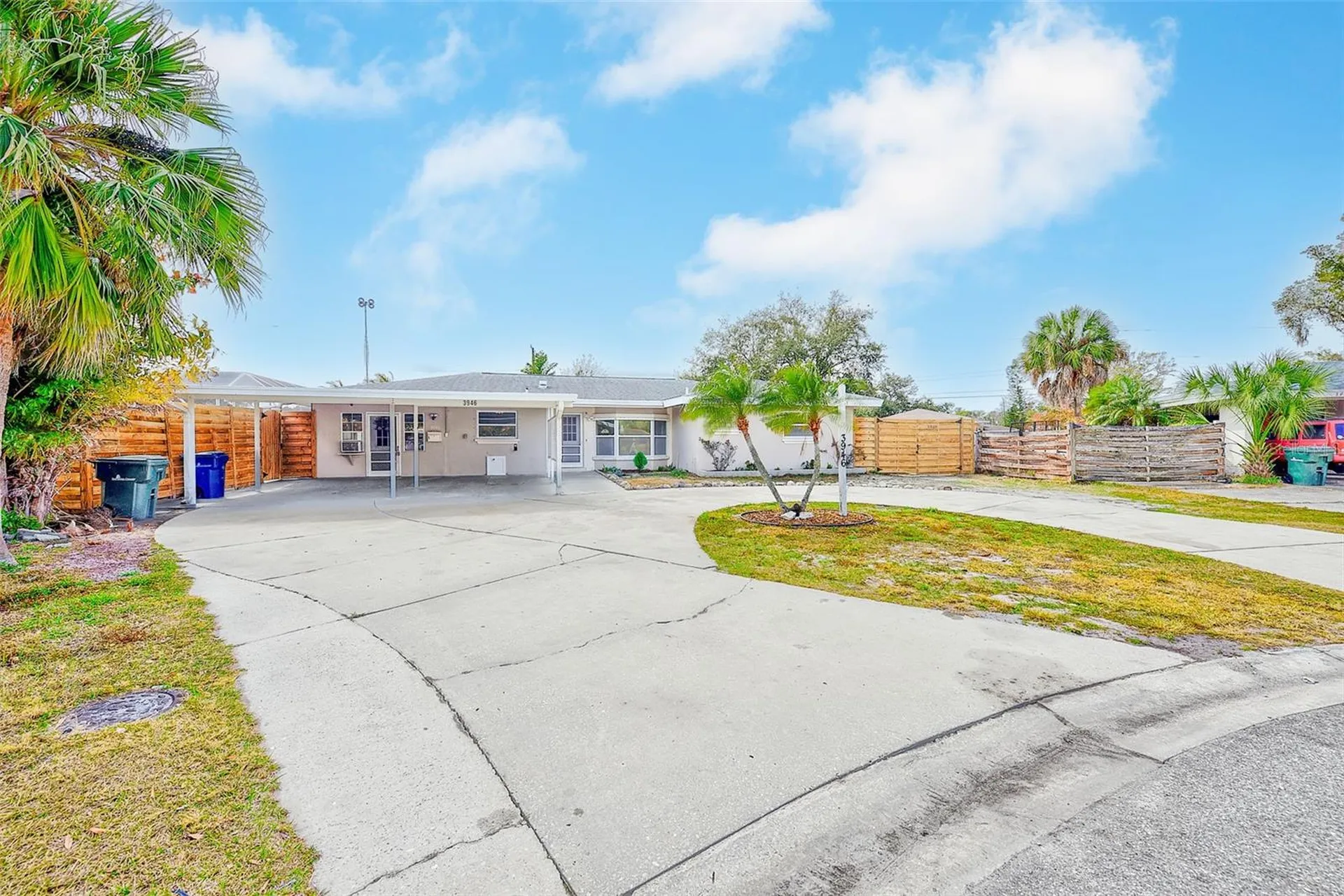 3946 Omega Circle Sarasota FL 34235