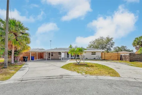 3946 Omega Circle Sarasota FL 34235