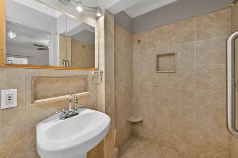 3946 Omega Circle Sarasota FL 34235
