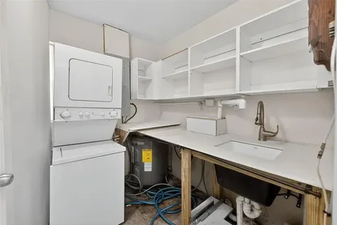 3946 Omega Circle Sarasota FL 34235