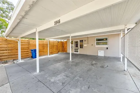 3946 Omega Circle Sarasota FL 34235