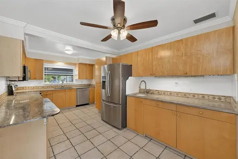 3946 Omega Circle Sarasota FL 34235