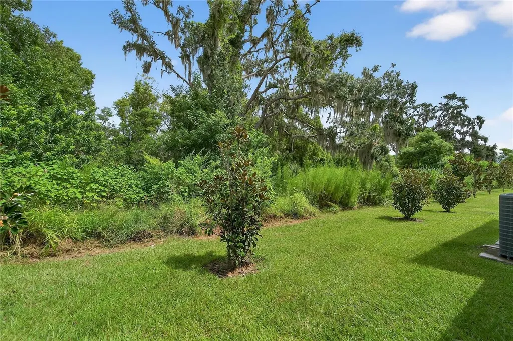 5068 Captain Davis Drive Wimauma FL 33598