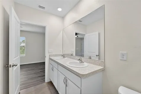 5068 Captain Davis Drive Wimauma FL 33598