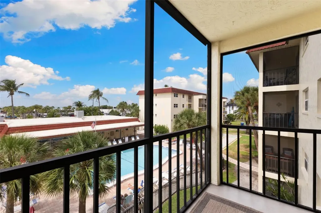915 Beach Road Sarasota FL 34242