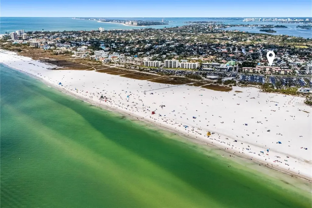 915 Beach Road Sarasota FL 34242