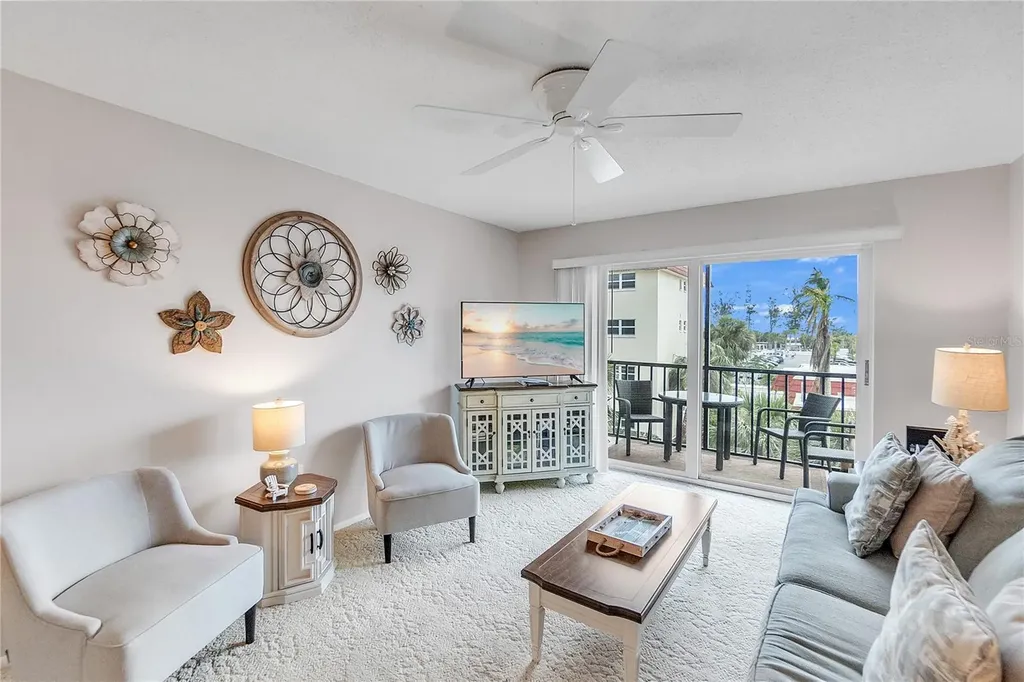 915 Beach Road Sarasota FL 34242