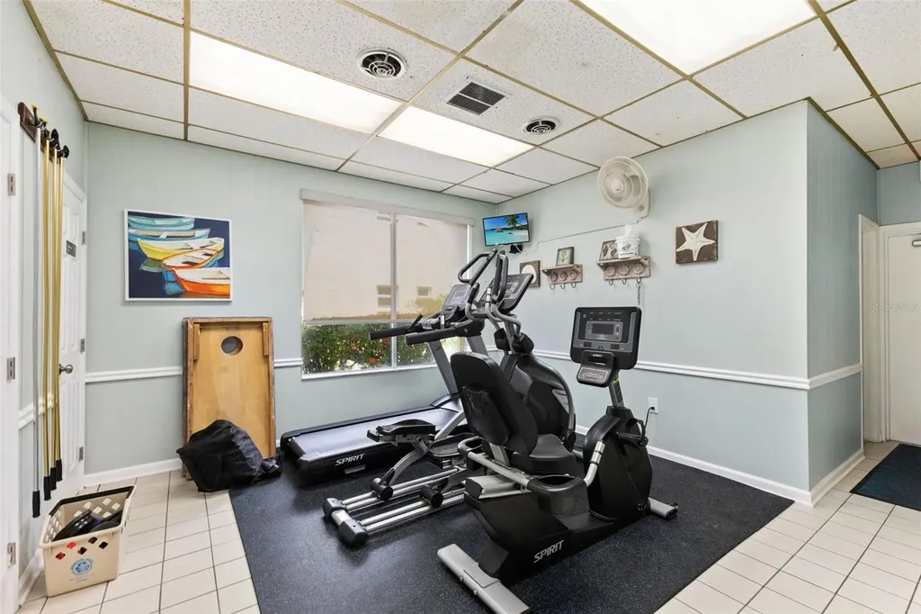 915 Beach Road Sarasota FL 34242