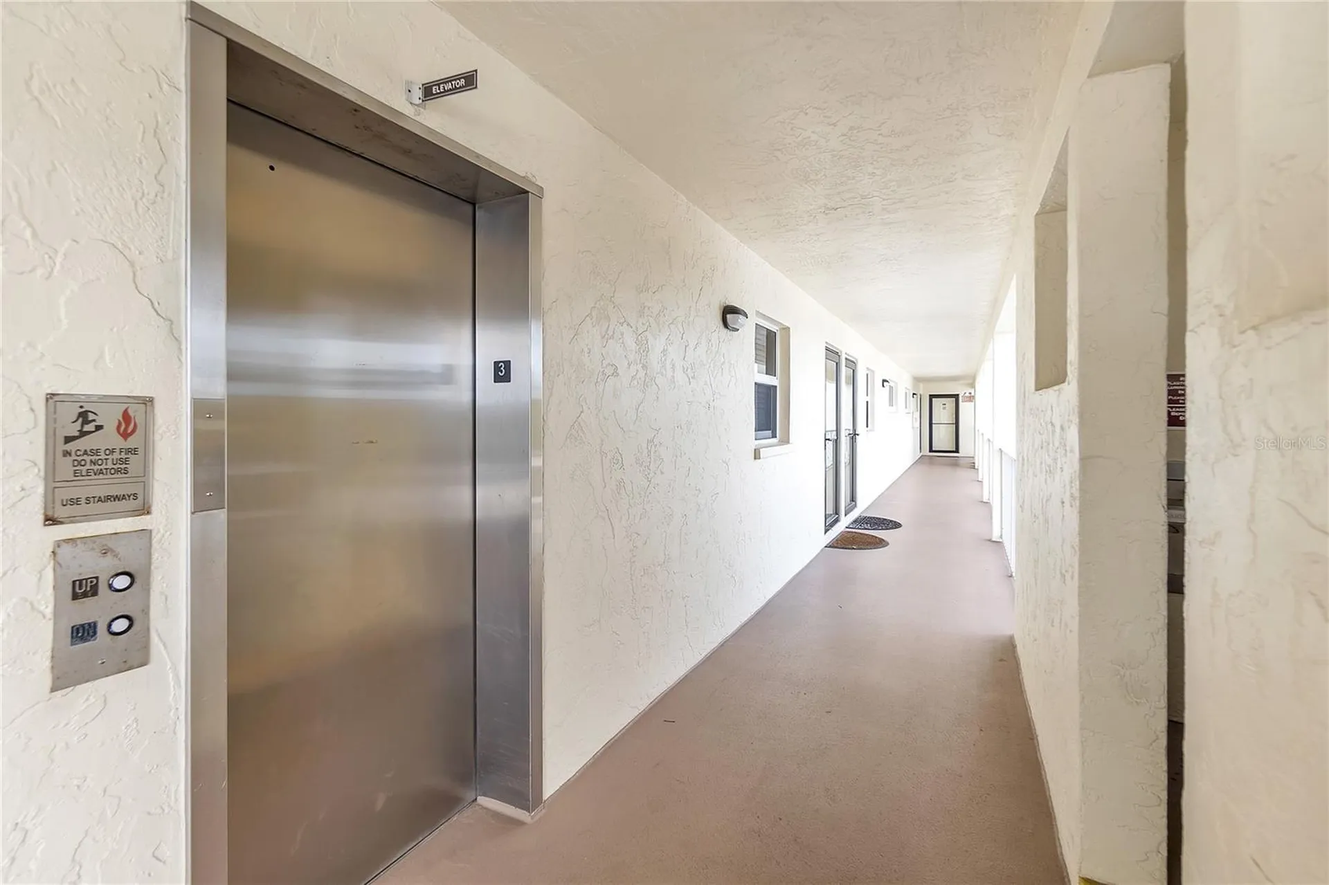 915 Beach Road Sarasota FL 34242