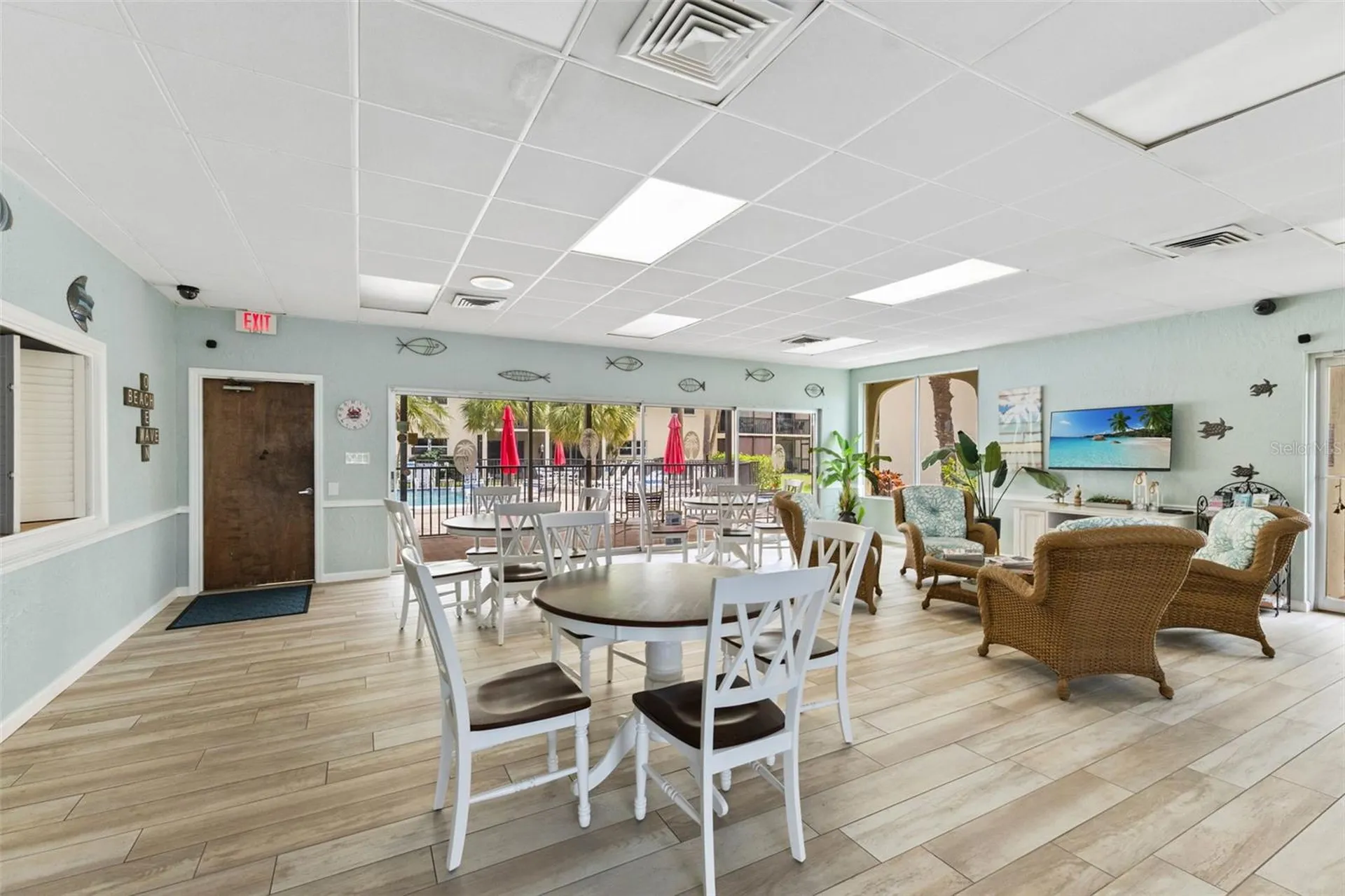 915 Beach Road Sarasota FL 34242
