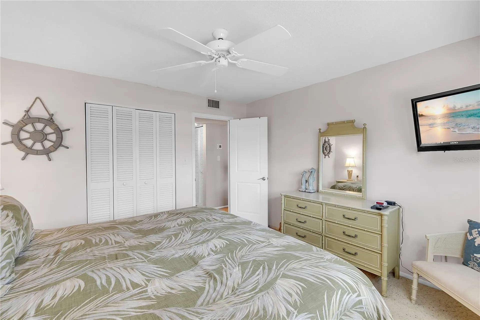 915 Beach Road Sarasota FL 34242