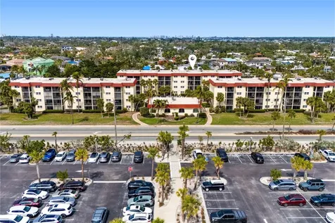 915 Beach Road Sarasota FL 34242