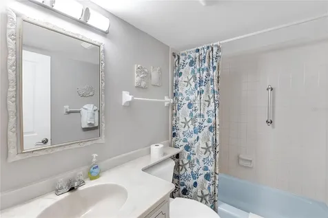 915 Beach Road Sarasota FL 34242