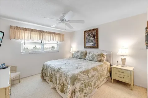 915 Beach Road Sarasota FL 34242