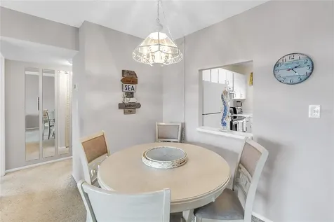 915 Beach Road Sarasota FL 34242