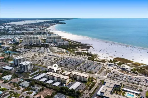 915 Beach Road Sarasota FL 34242