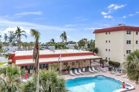 915 Beach Road Sarasota FL 34242