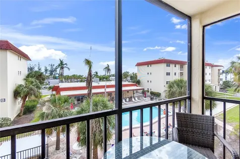 915 Beach Road Sarasota FL 34242