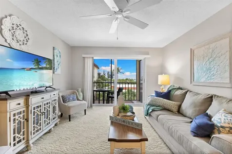 915 Beach Road Sarasota FL 34242
