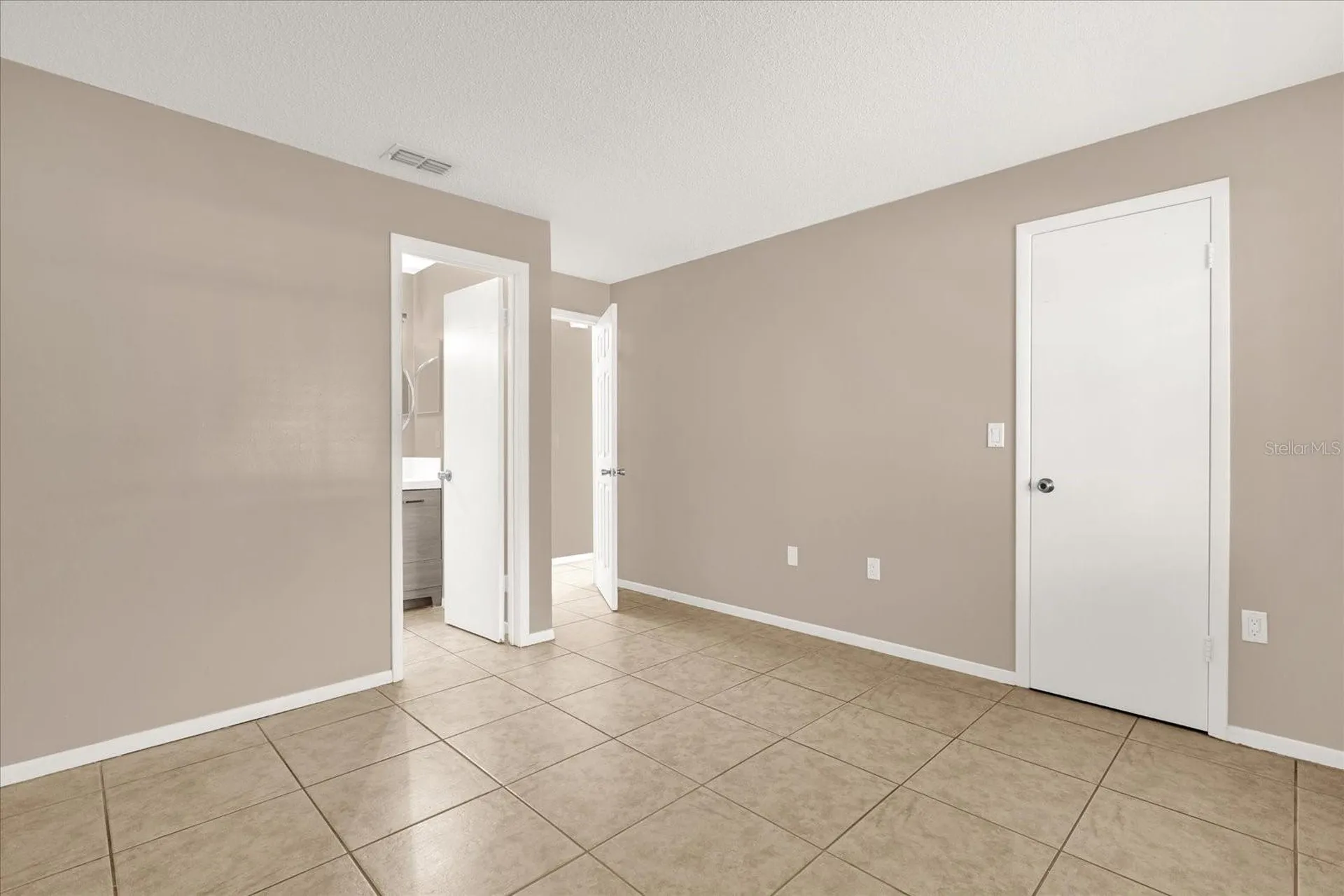 9903 River Crest Court Orlando FL 32825