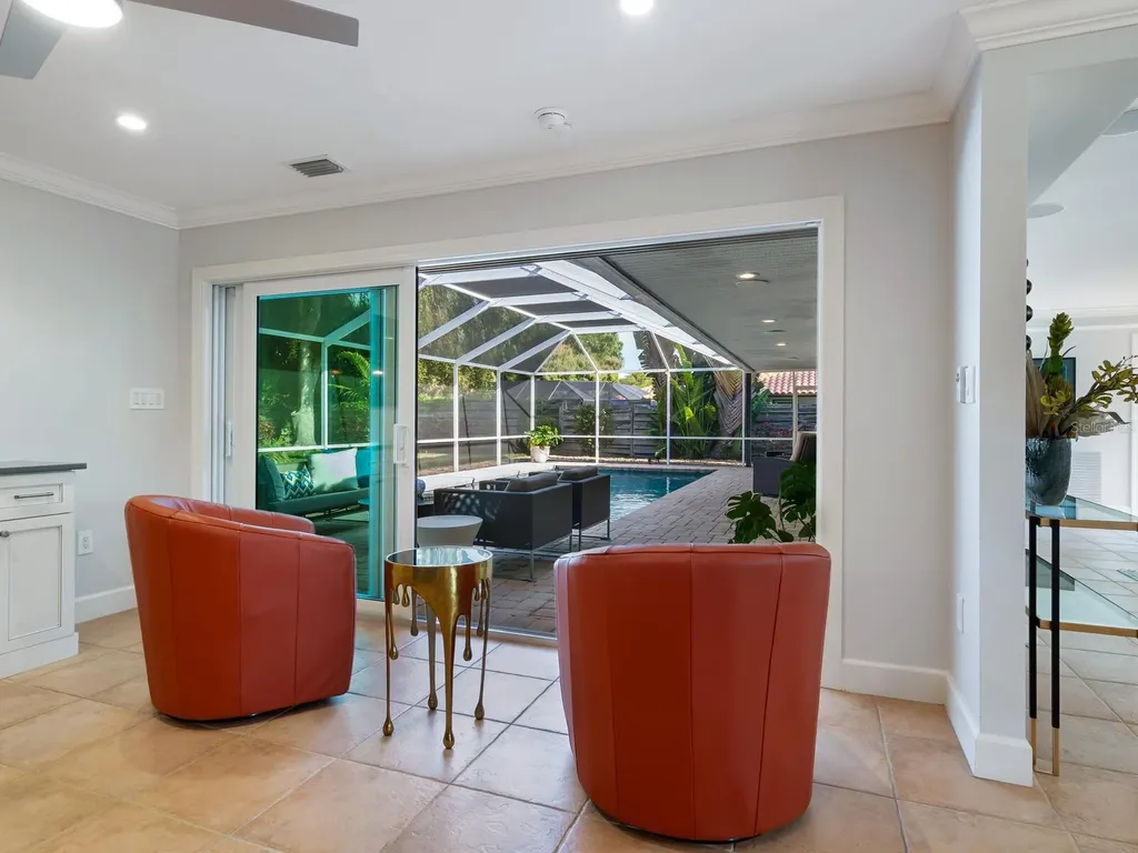 606 Owl Way Sarasota FL 34236
