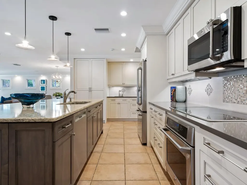 606 Owl Way Sarasota FL 34236